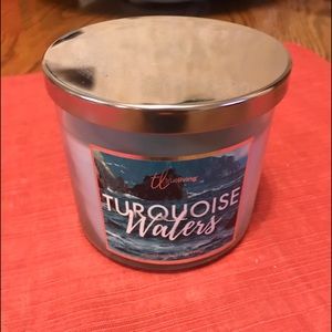 3 wick candle